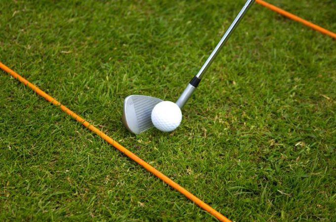 How to Align Golf Grips: Perfecting Your Swing with Proper Grip Alignment