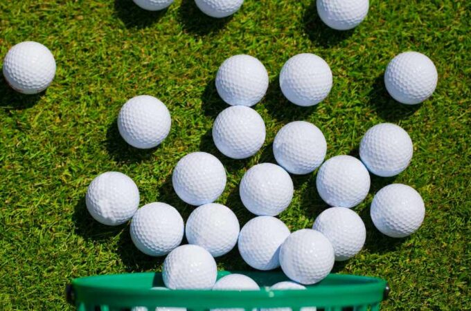 How to Wash Golf Balls: A Comprehensive Guide