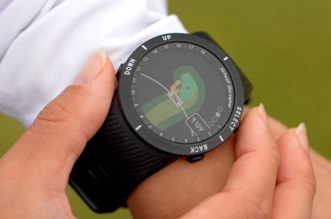 How to Choose a Golf Watch for Accurate Distance and Game Tracking