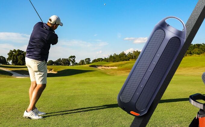 How To Choose a Portable Golf Speaker for the Course