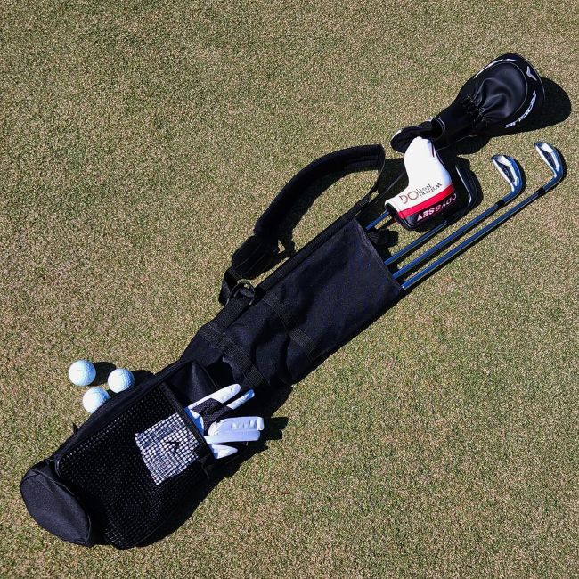 Murray Sporting Goods Sunday golf bag for easy transport and practice sessions